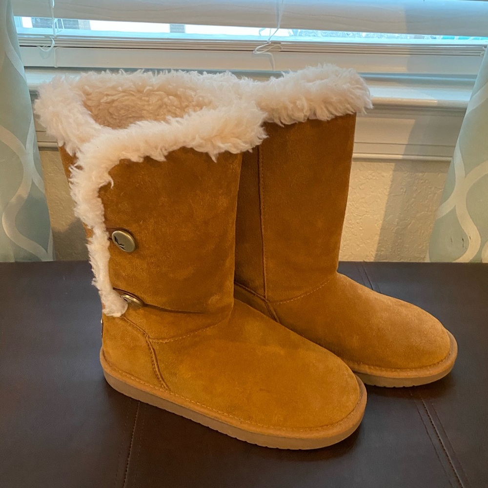 Girls Koolaburra Boots by UGG